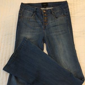 *BOHEMIAN STYLE* FLARED CELEBRITY PINK JEANS!